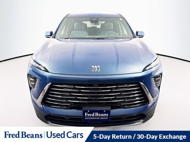 Used 2025 Buick Enclave Preferred image 2