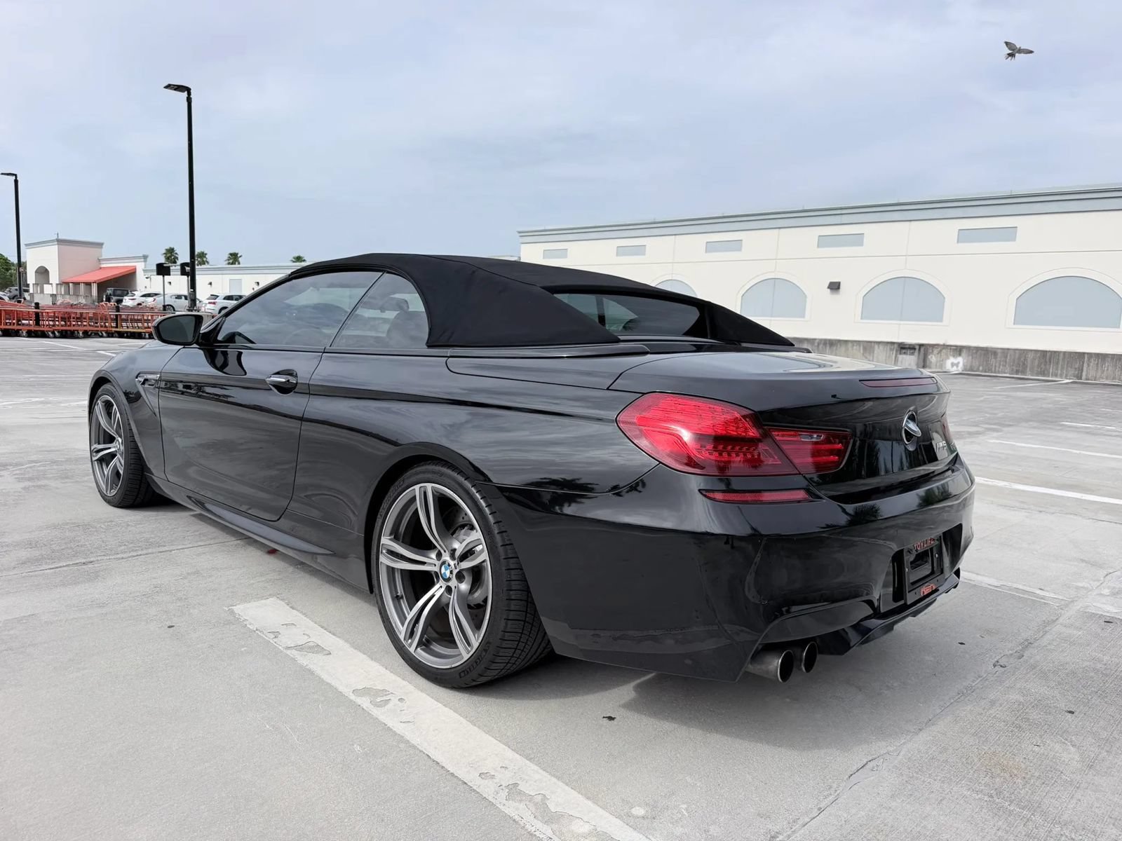 Used 2015 BMW M6 Convertible RWD image 36