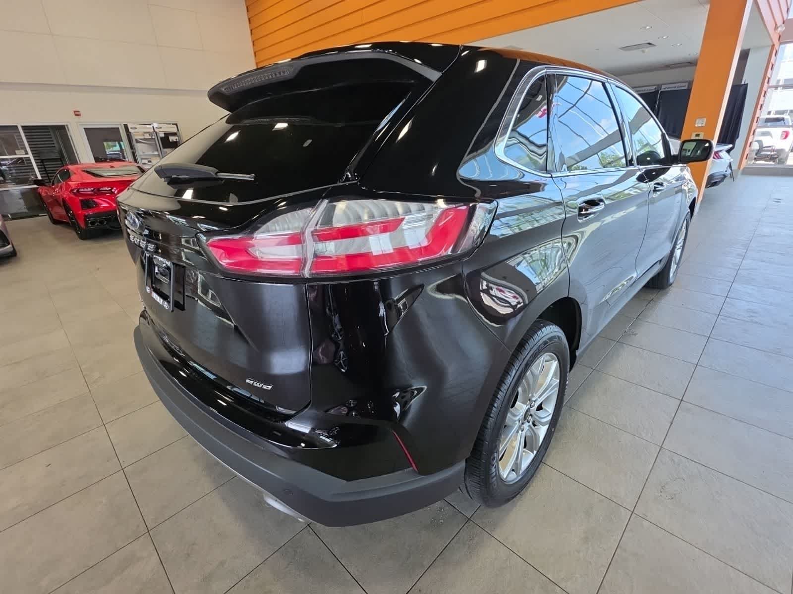 Used 2024 Ford Edge Titanium AWD/4WD image 6