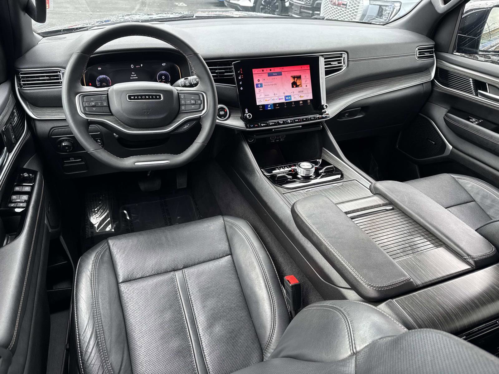 Used 2024 Jeep Wagoneer Series III video 2