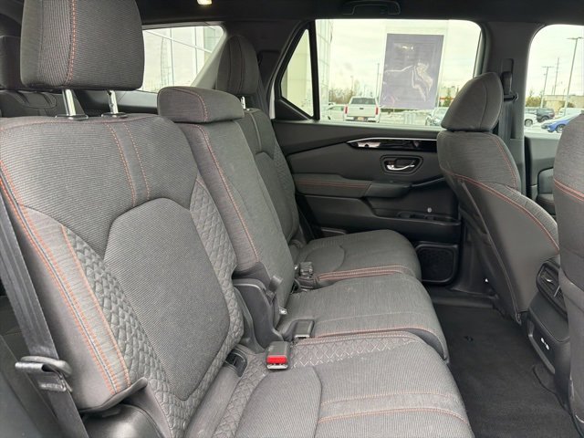 Used 2023 Honda Pilot Sport image 30