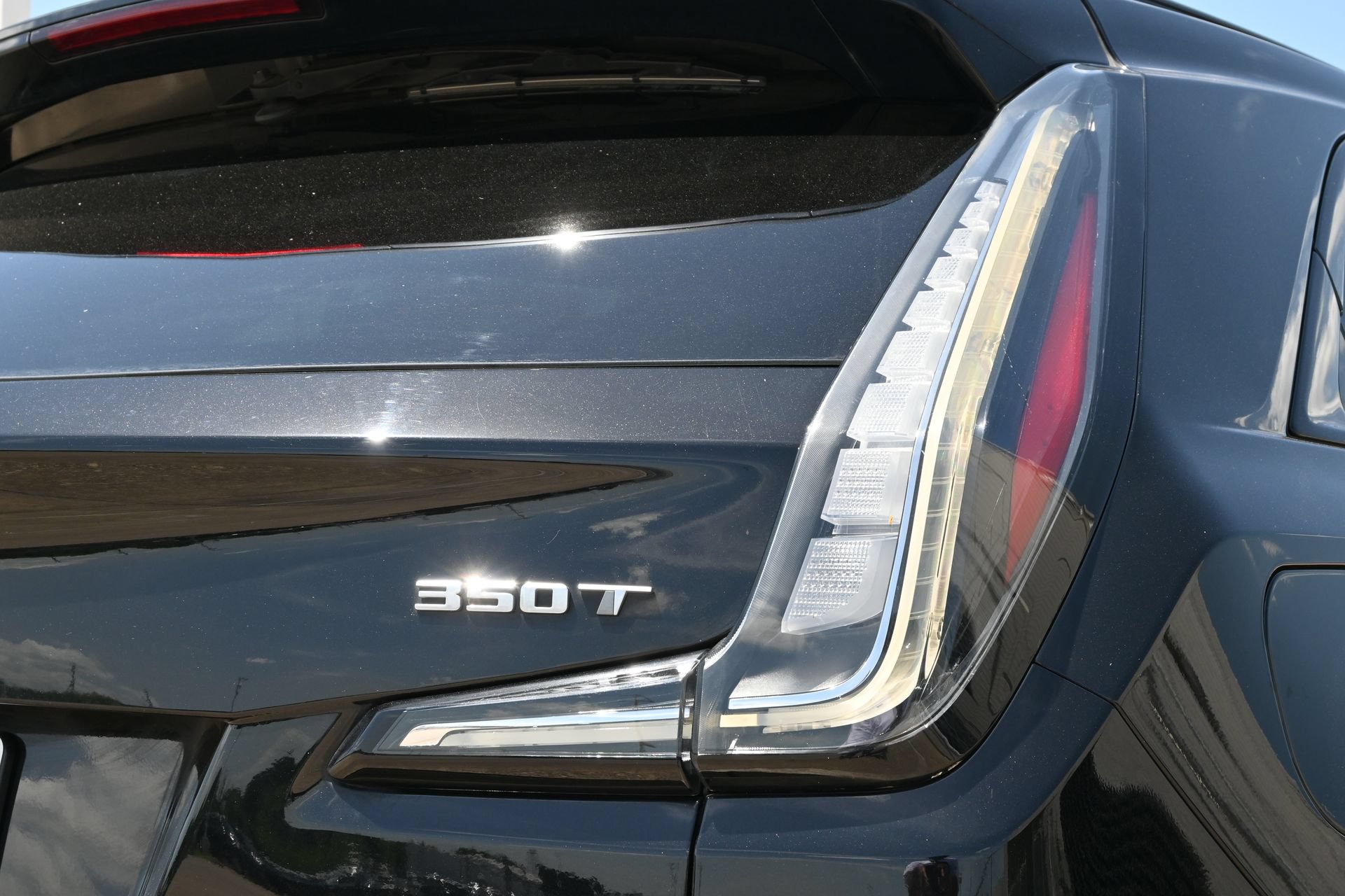 Certified 2023 Cadillac XT4 Sport FWD image 20