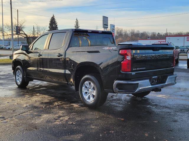 Used 2025 Chevrolet Silverado 1500 LT image 3