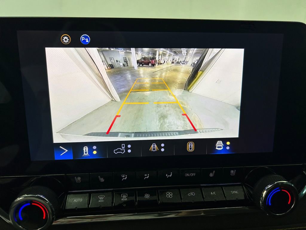 Used 2024 Chevrolet Colorado ZR2 w/ ZR2 Convenience Package III image 26