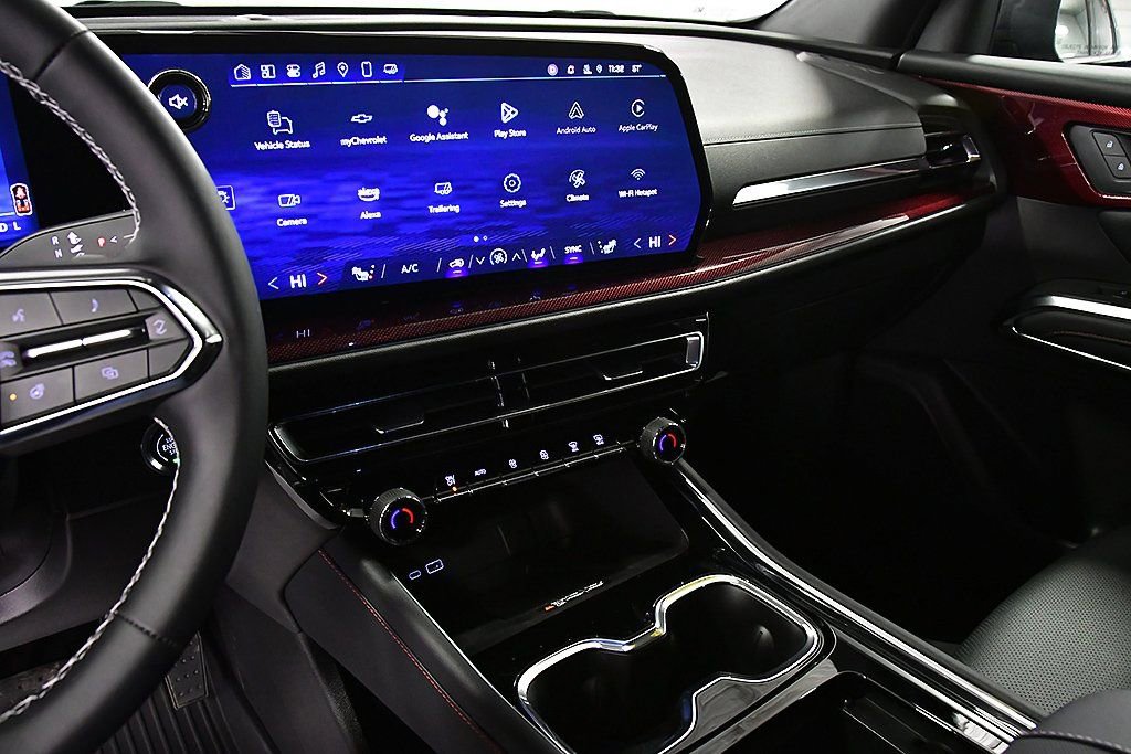 Used 2025 Chevrolet Traverse Z71 w/ Driver Confidence Package image 20