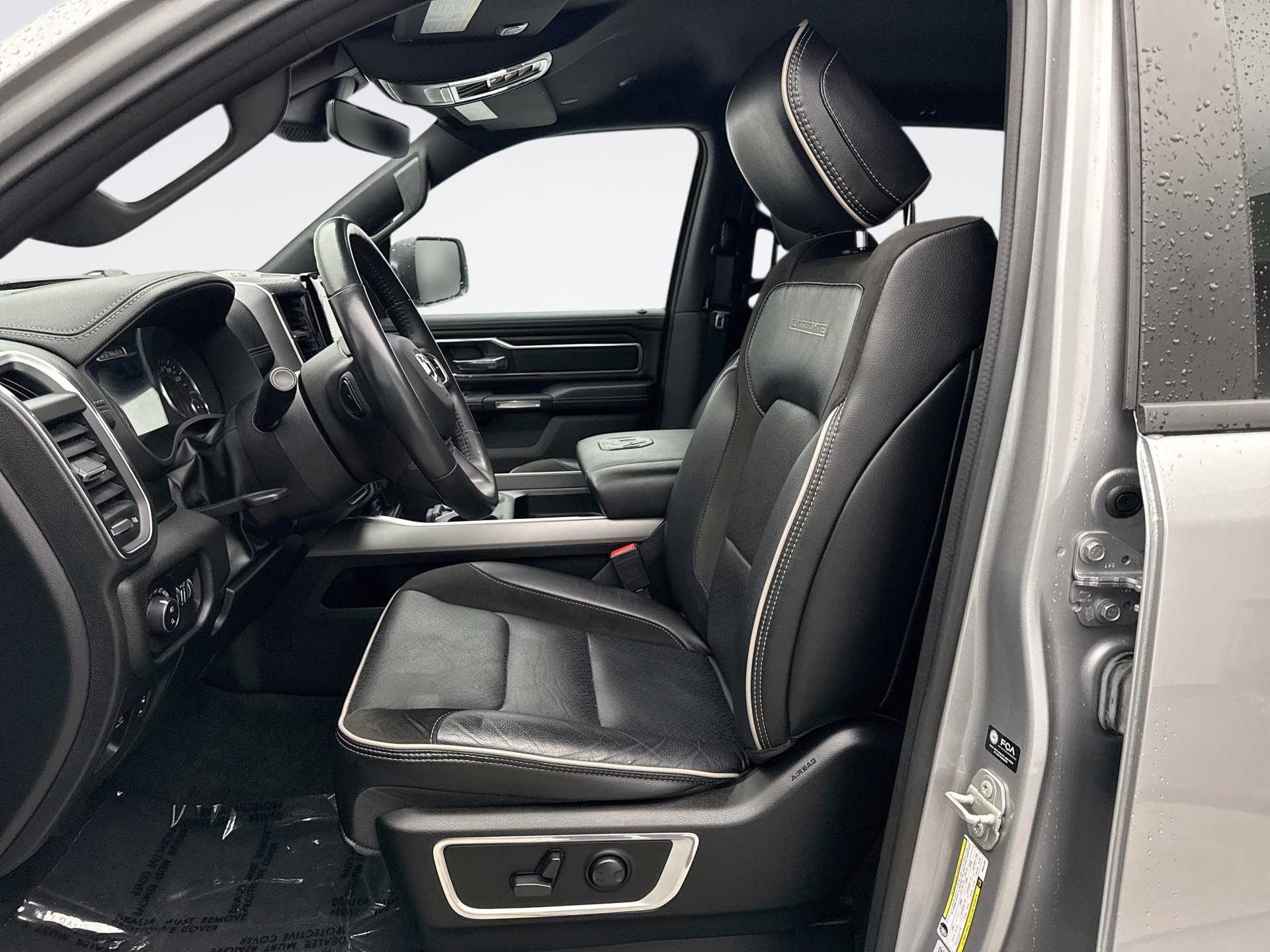 Used 2023 RAM 1500 Laramie image 11