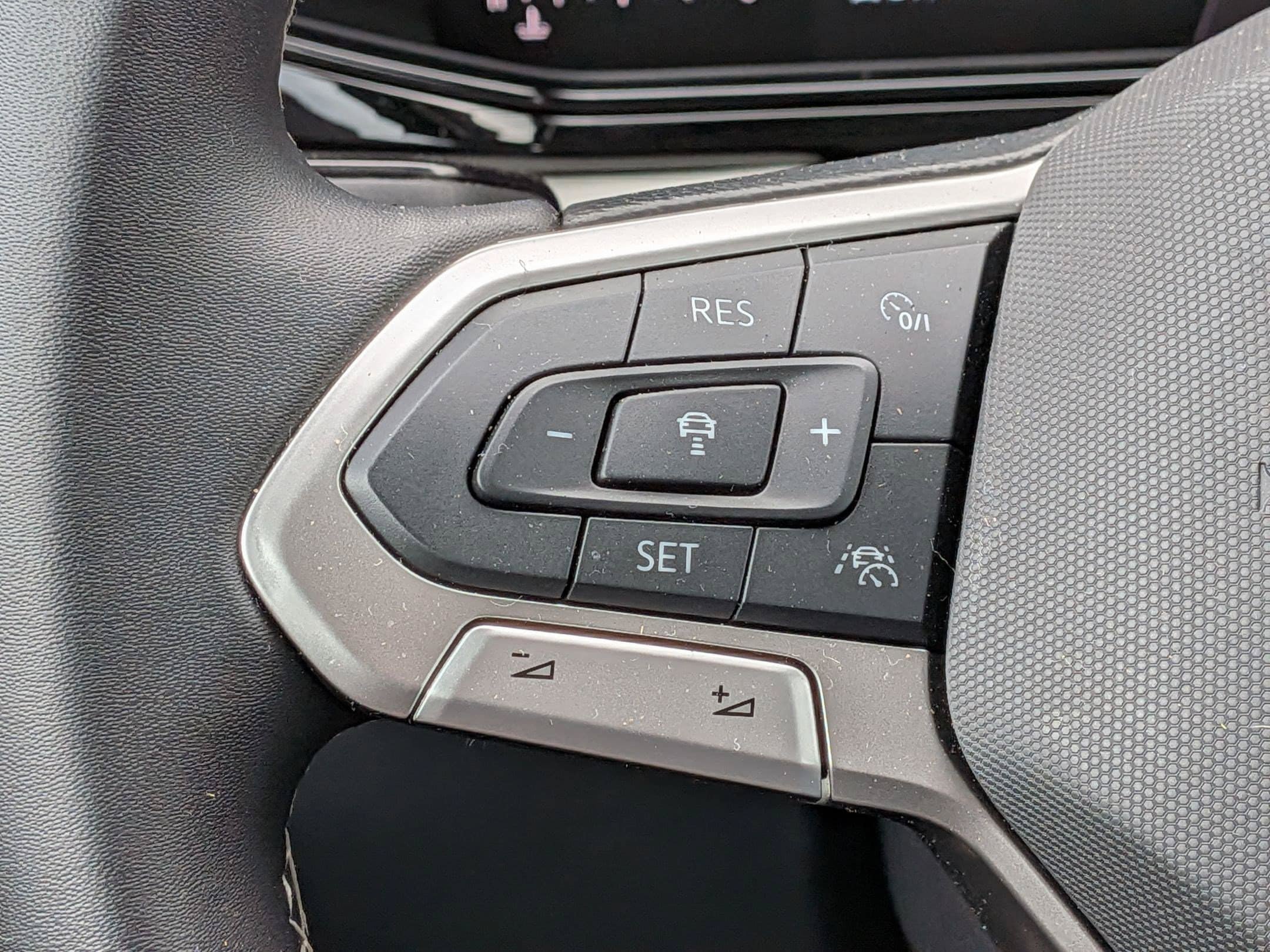 Used 2025 Volkswagen Taos S AWD/4WD image 18