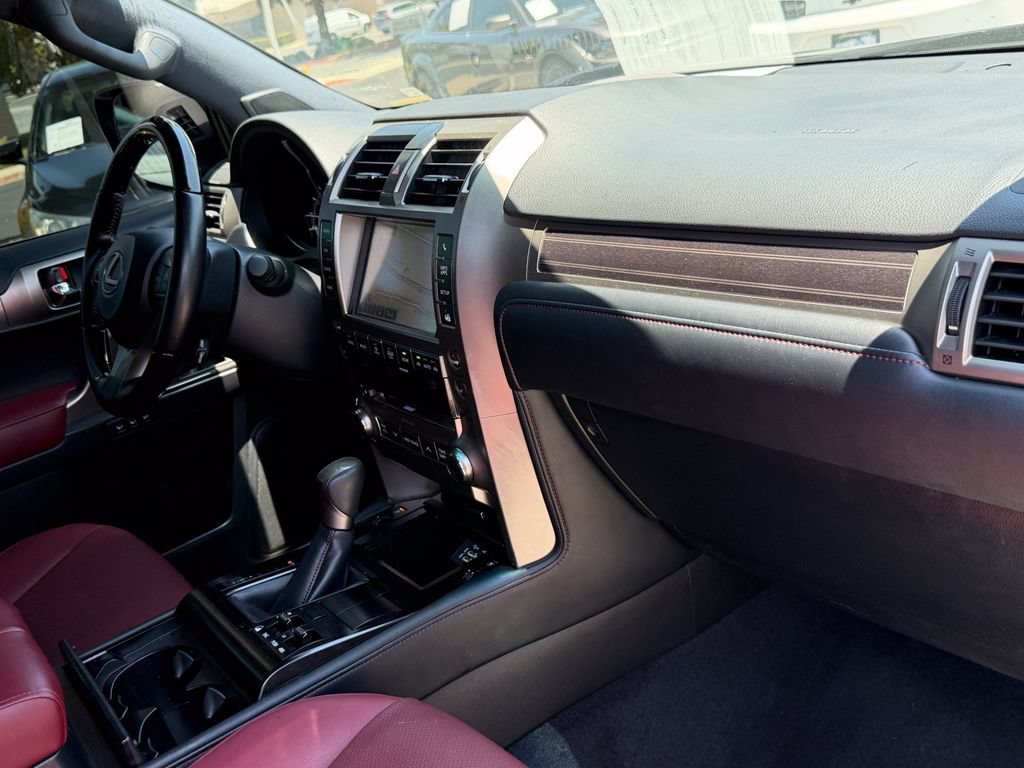 Used 2021 Lexus GX 460 Premium w/ Premium Package AWD/4WD image 9