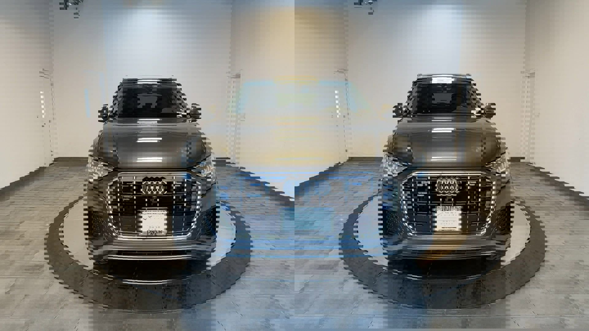 Used 2020 Audi Q8 Premium Plus w/ Premium Plus Package image 3