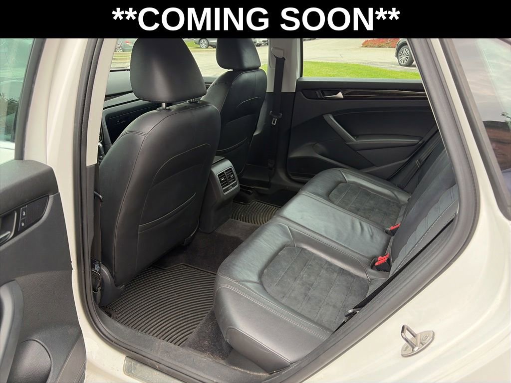 Used 2014 Volkswagen Passat TDI SEL Premium FWD image 9