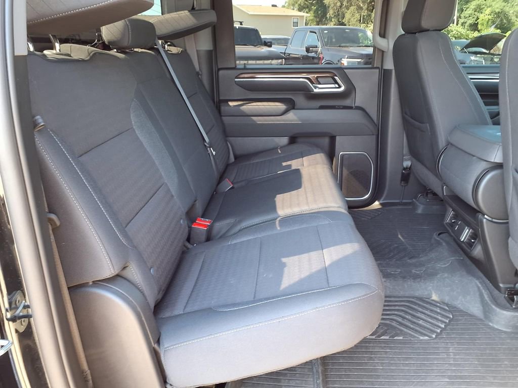 Used 2024 Chevrolet Silverado 2500 LT AWD/4WD image 15