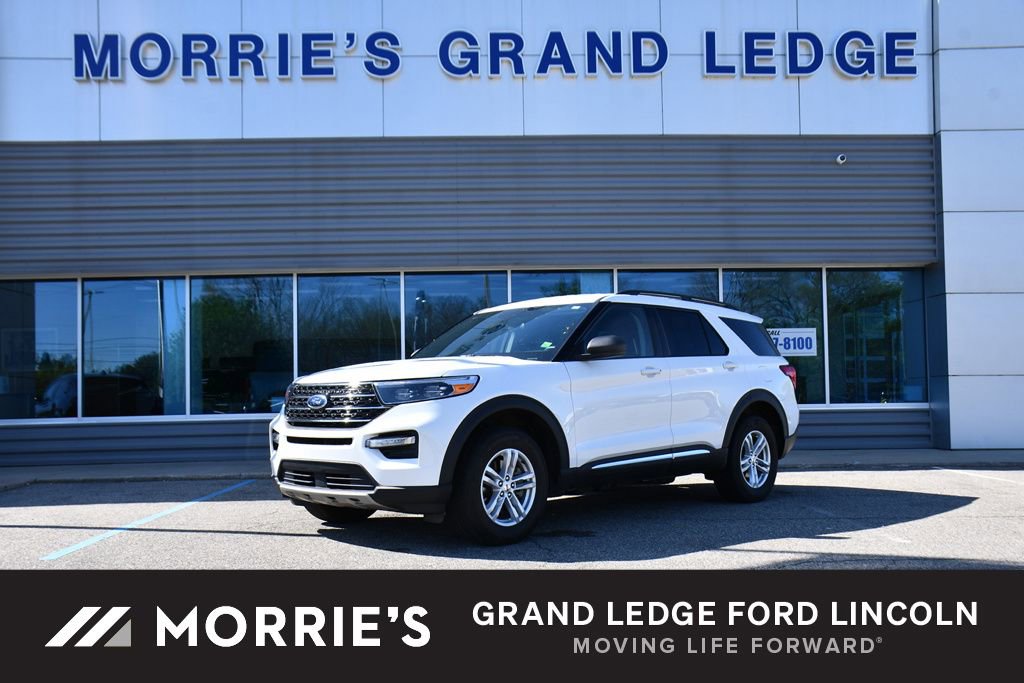 Used 2023 Ford Explorer XLT w/ Equipment Group 202A AWD/4WD image 1