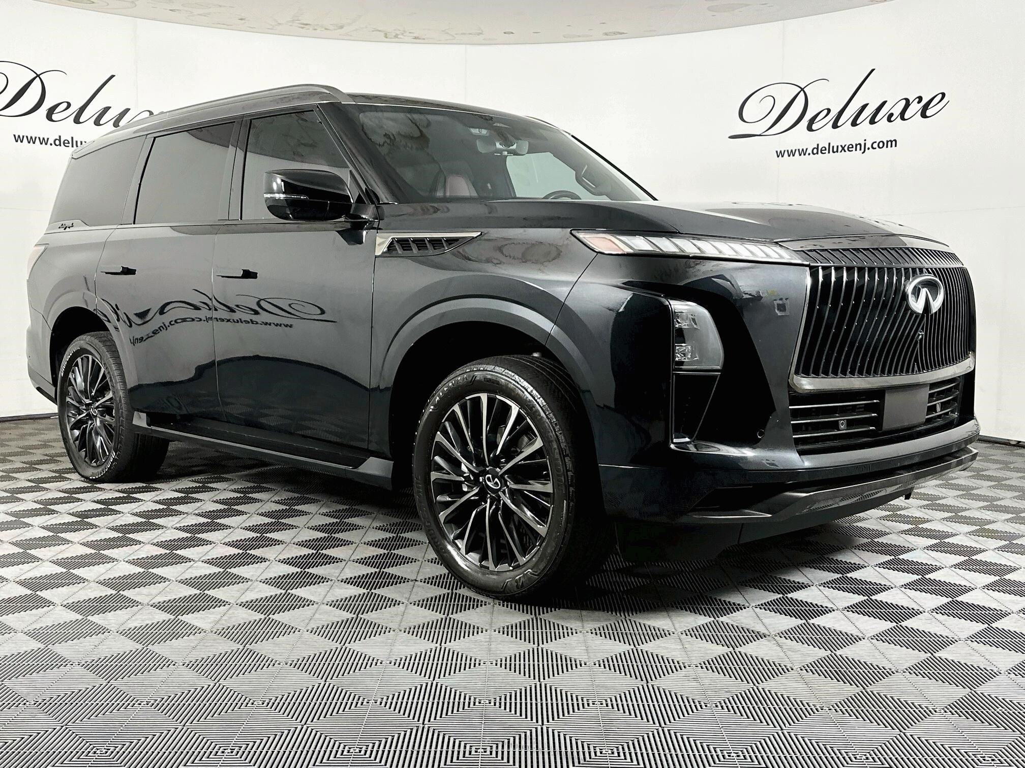 Used 2025 INFINITI QX80 Autograph