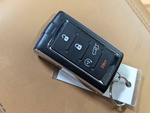 Used 2023 Jeep Grand Cherokee Summit AWD/4WD image 29