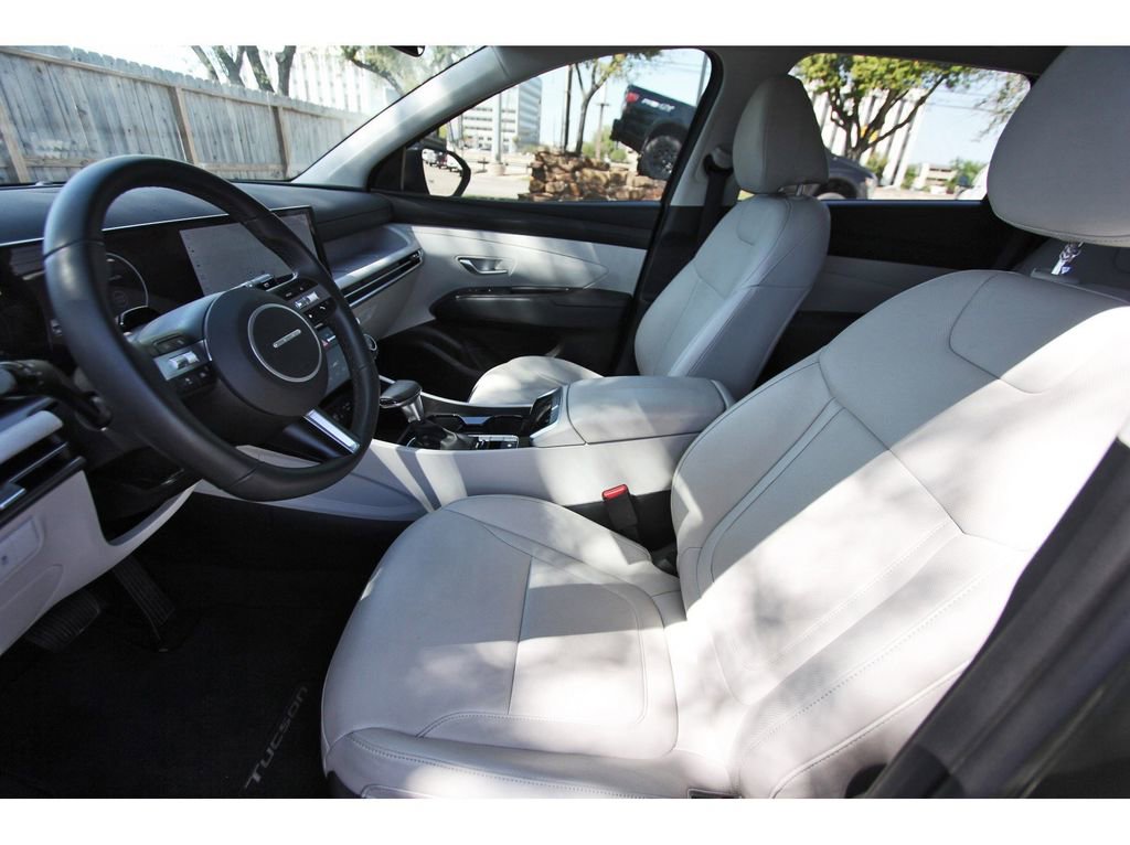 Used 2025 Hyundai Tucson SEL FWD image 15