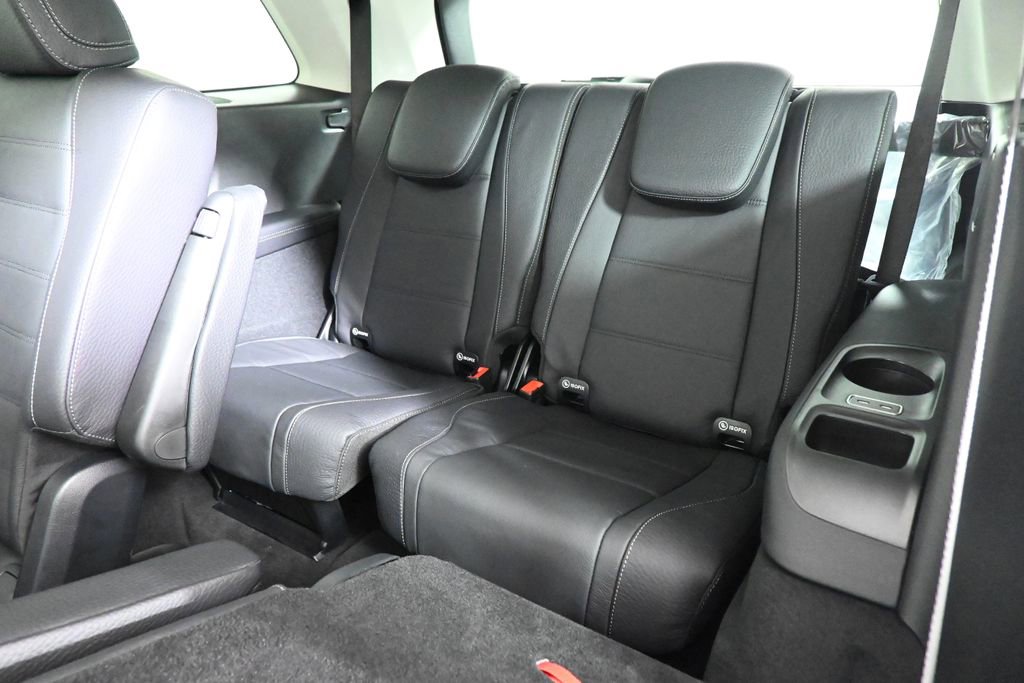 New 2026 Mercedes-Benz GLS 450 4MATIC image 30