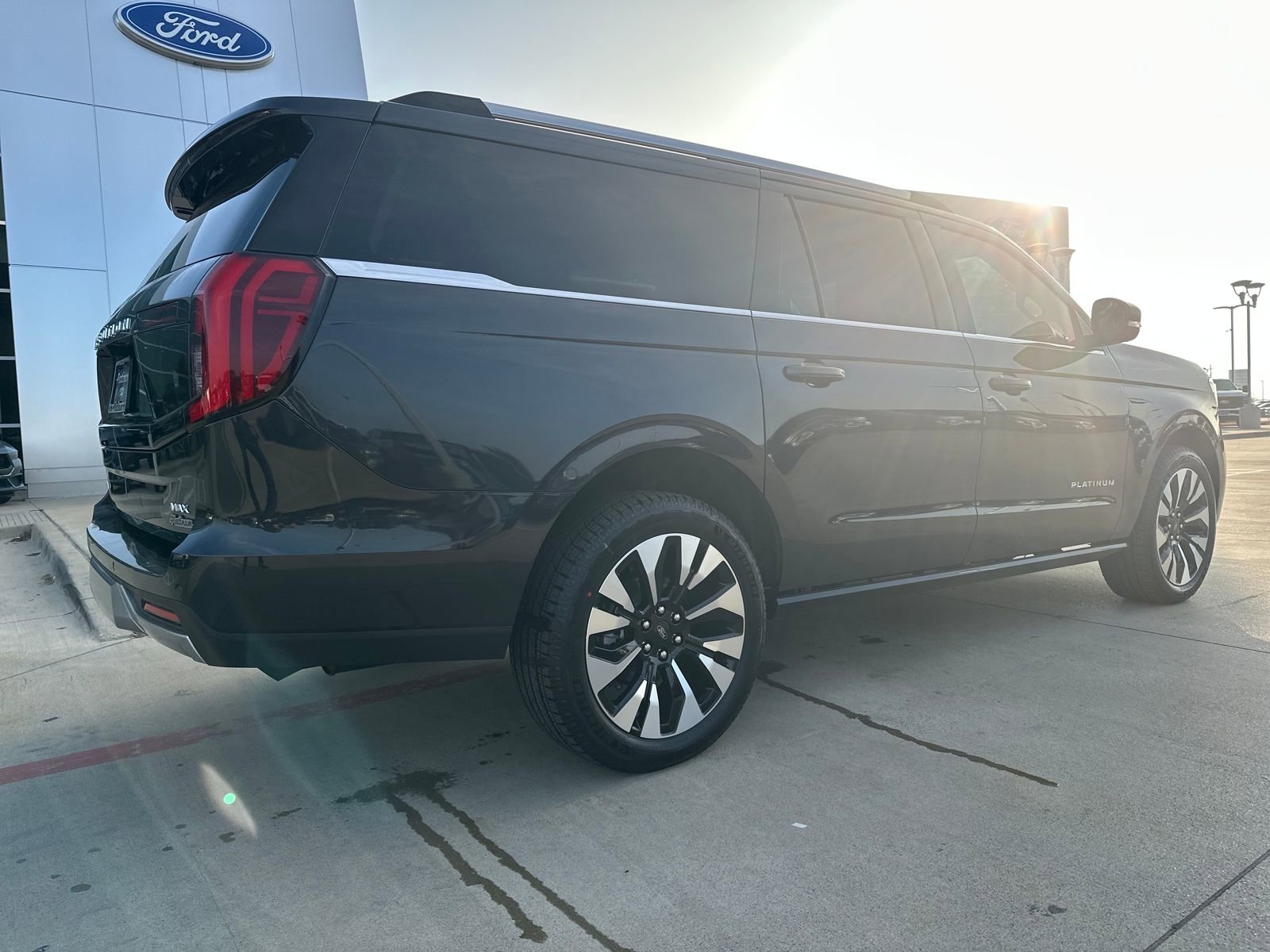 New 2025 Ford Expedition Max Platinum w/ Driver's Package image 5