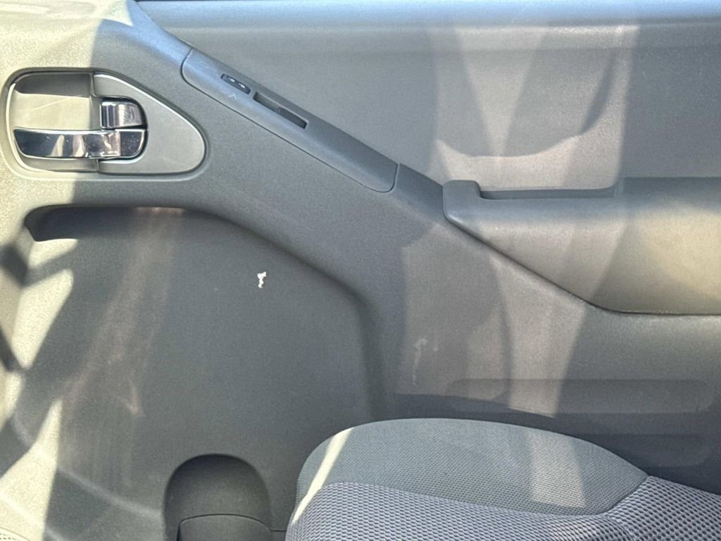 Used 2021 Nissan Frontier SV image 21