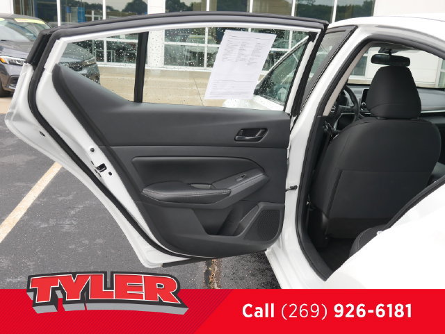 Used 2025 Nissan Altima 2.5 SV FWD image 16
