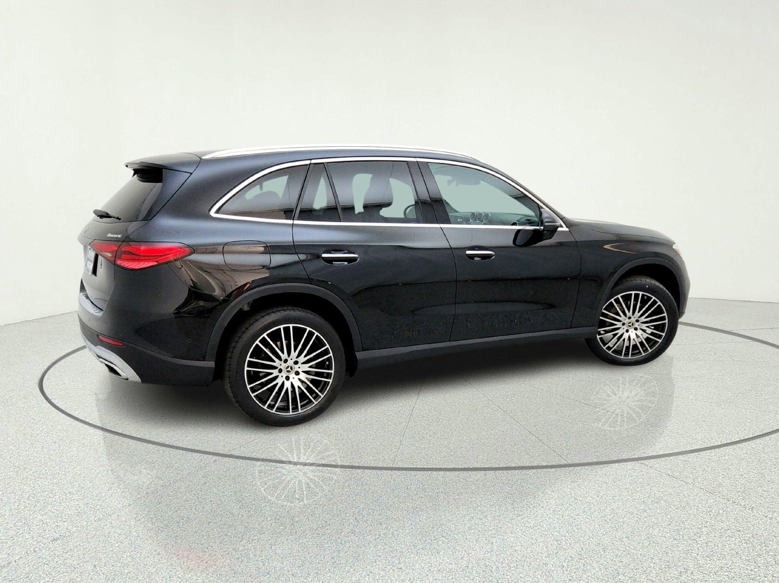 Certified 2023 Mercedes-Benz GLC 300 4MATIC w/ Driver Assistance Package image 8
