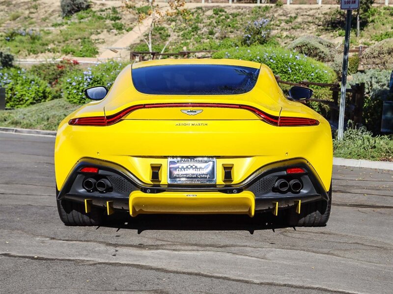 Used 2020 Aston Martin V8 Vantage Coupe RWD image 4