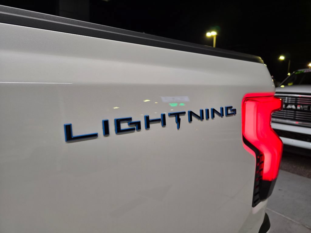 Used 2023 Ford F150 Lightning Lariat AWD/4WD image 18