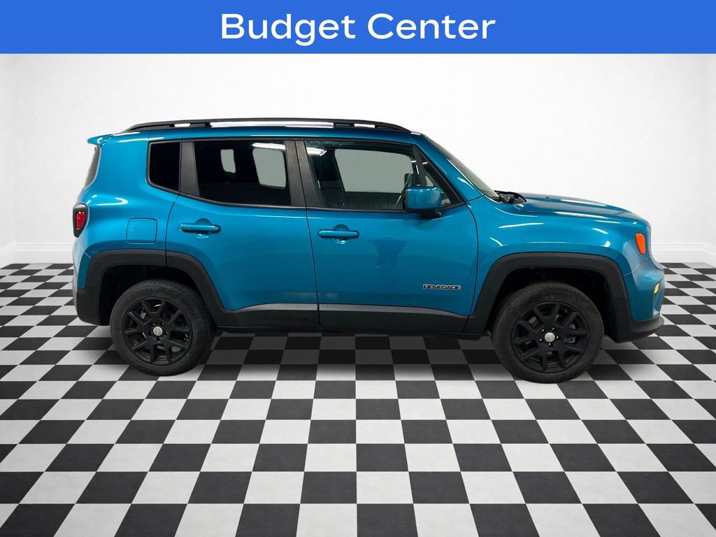 Used 2020 Jeep Renegade Latitude w/ Trailer Tow Group AWD/4WD image 2