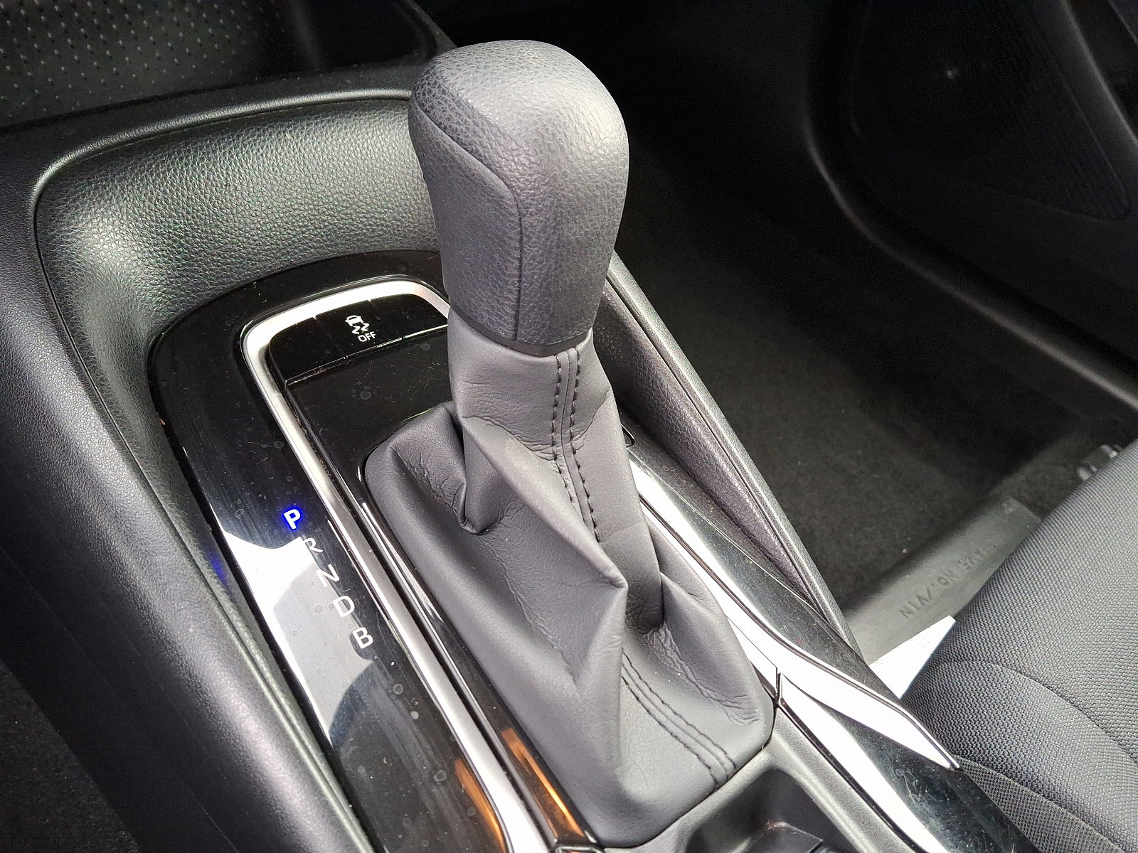 Certified 2022 Toyota Corolla LE w/ LE Convenience Package image 15