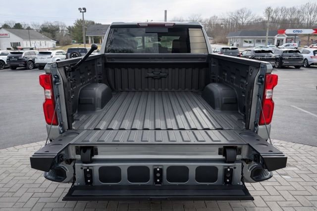Used 2024 Chevrolet Silverado 1500 RST image 9
