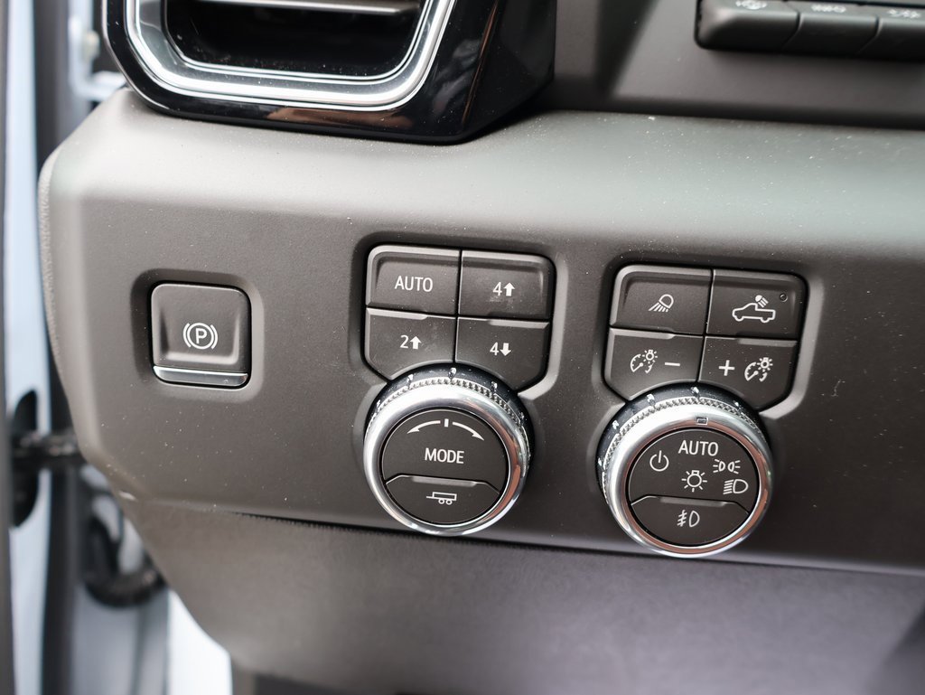 New 2026 GMC Sierra 3500 Denali Ultimate image 13