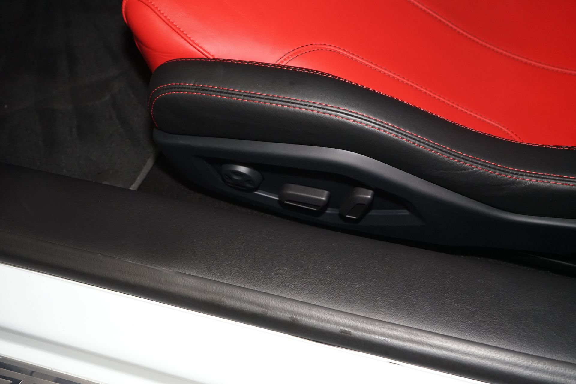 Used 2015 Lamborghini Huracan LP 610-4 AWD/4WD image 24