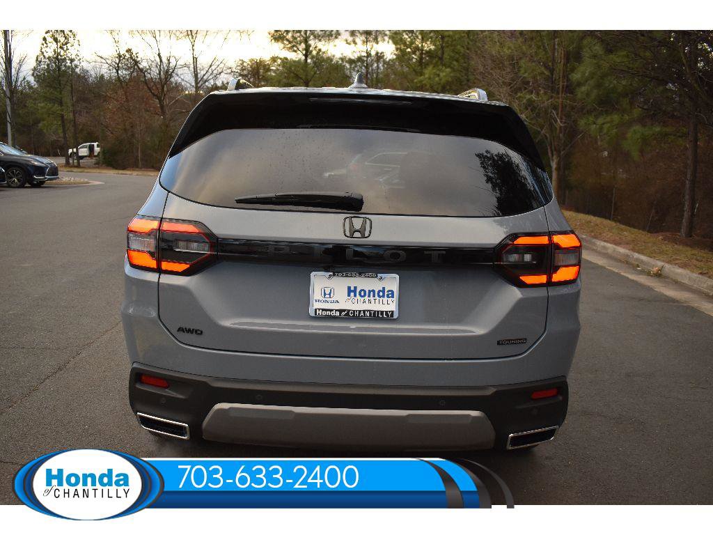 New 2026 Honda Pilot Touring image 6