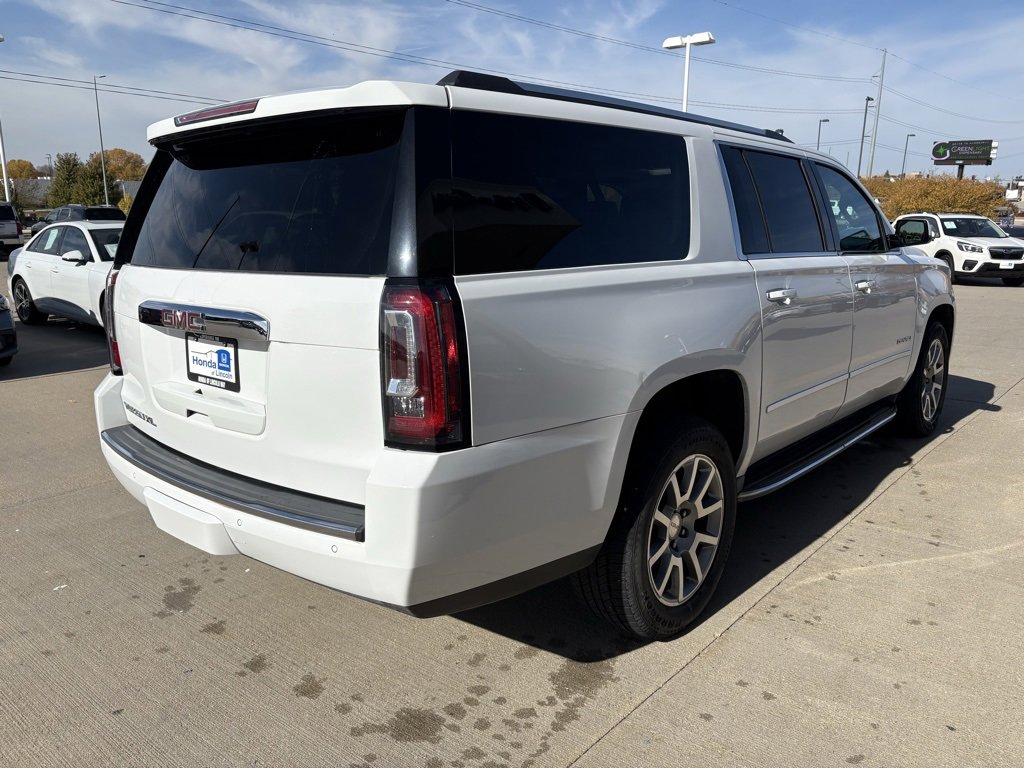 Used 2020 GMC Yukon XL Denali image 5