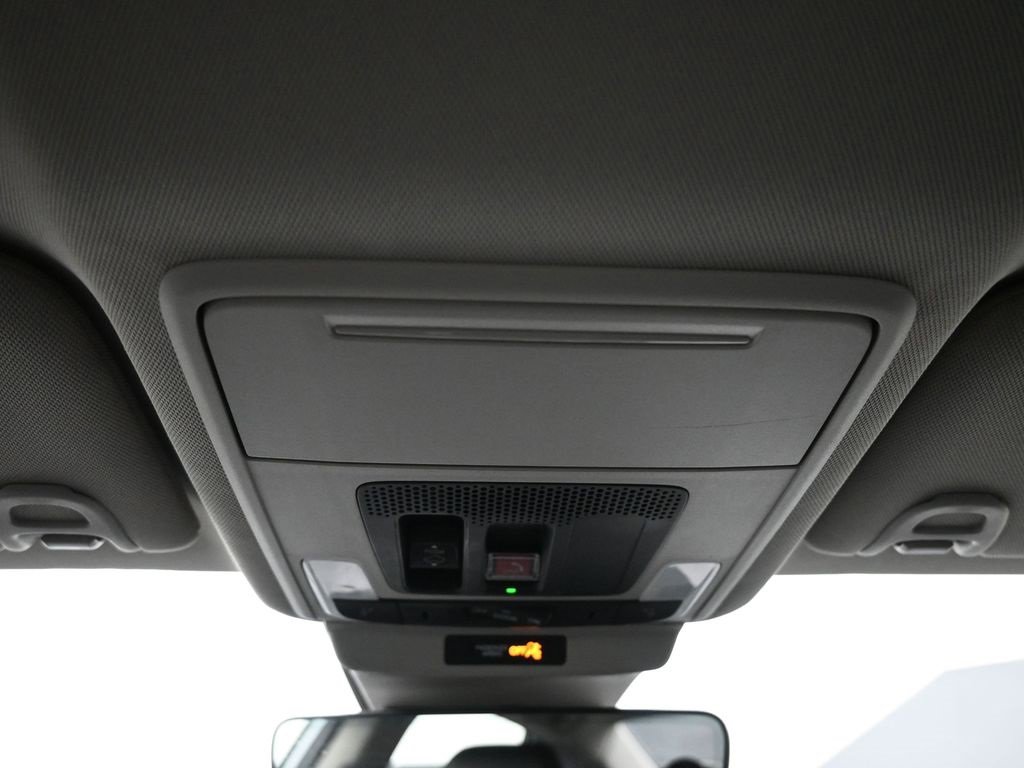 Used 2023 Honda Accord EX-L image 17