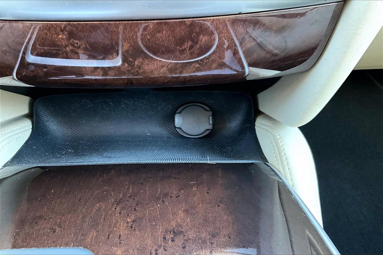 Used 2017 INFINITI QX60 Luxe w/ Deluxe Technology Package image 18