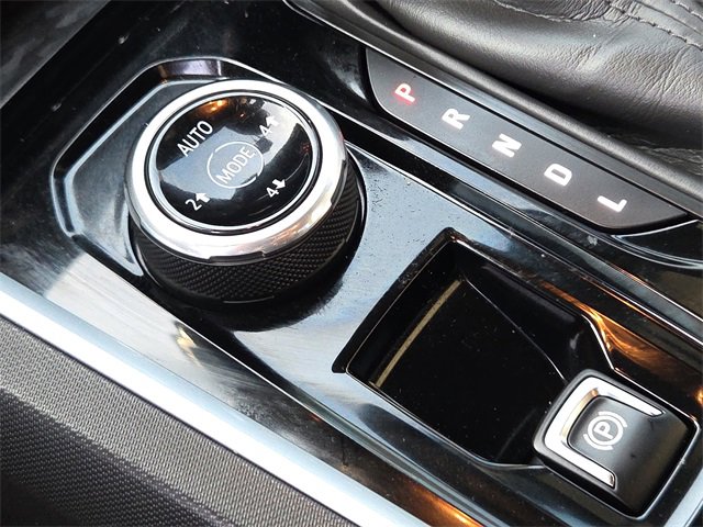 Used 2023 Chevrolet Colorado Trail Boss w/ Technology Package image 25