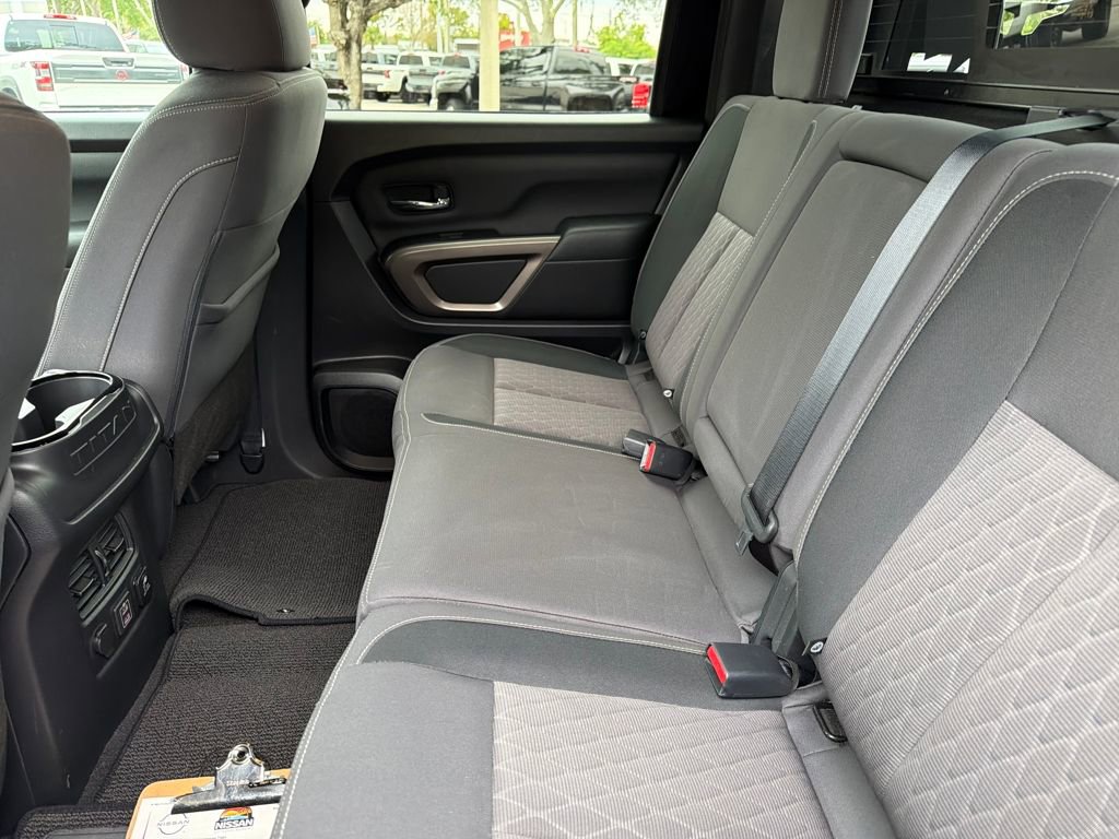 Used 2024 Nissan Titan SV w/ SV Bronze Edition Package image 33