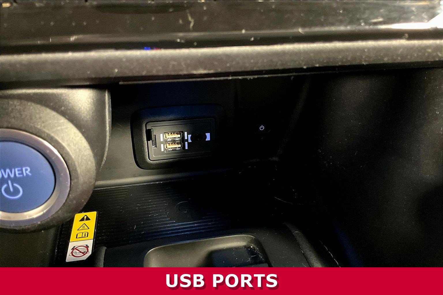 Used 2022 Toyota Venza LE AWD/4WD image 16
