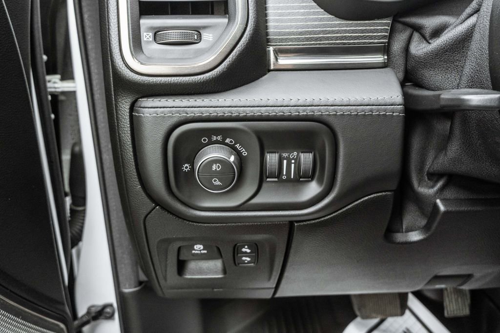 Used 2021 RAM 1500 Limited w/ Night Edition image 19