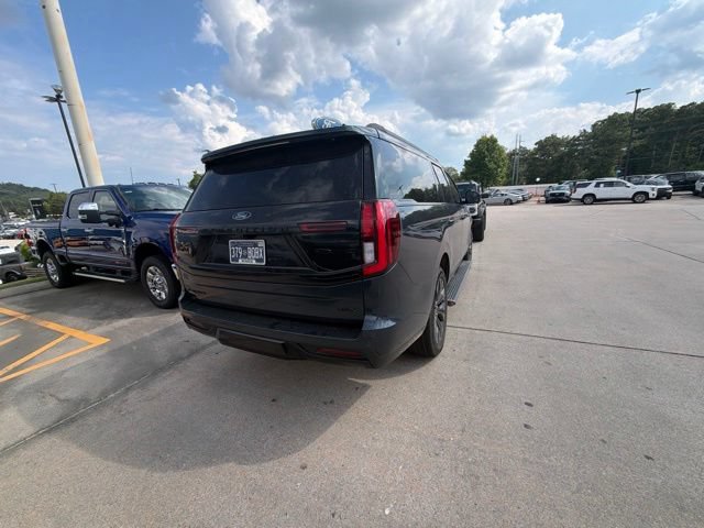 Used 2025 Ford Expedition Max Platinum w/ Stealth Appearance Package AWD/4WD image 20