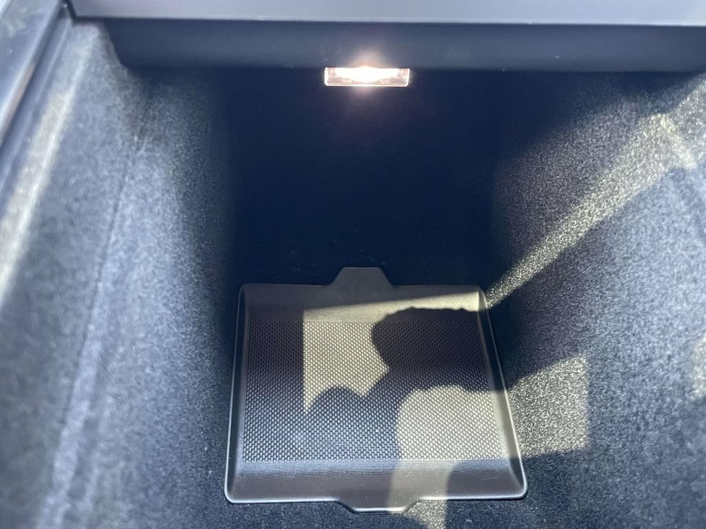 Used 2021 Tesla Model Y Performance AWD/4WD image 33