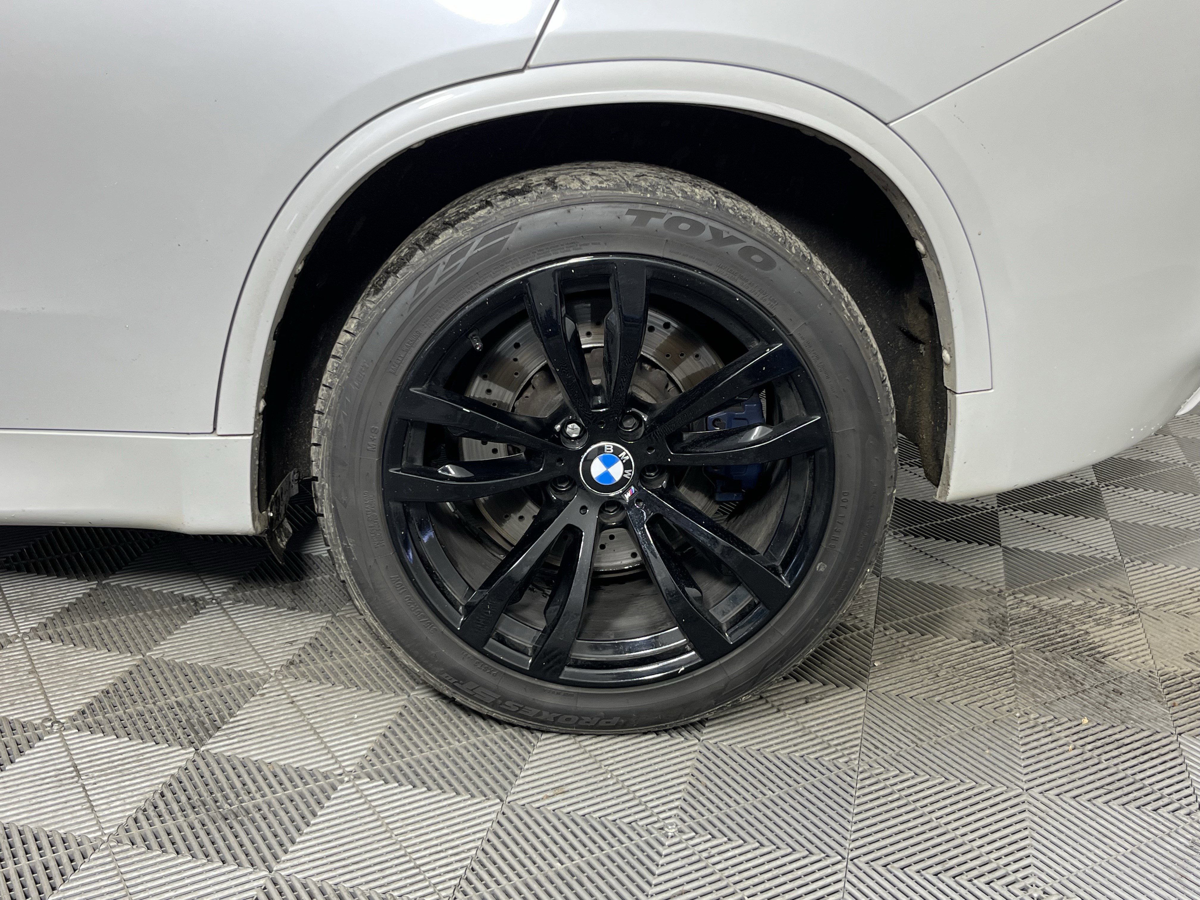 Used 2016 BMW X5 M image 20