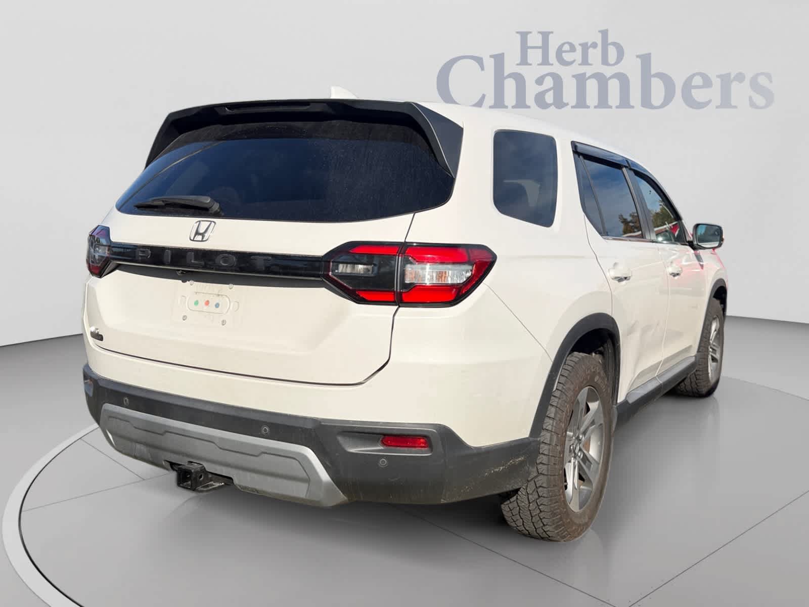 Used 2023 Honda Pilot EX-L image 9