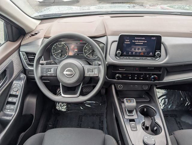 Used 2023 Nissan Rogue S AWD/4WD image 15