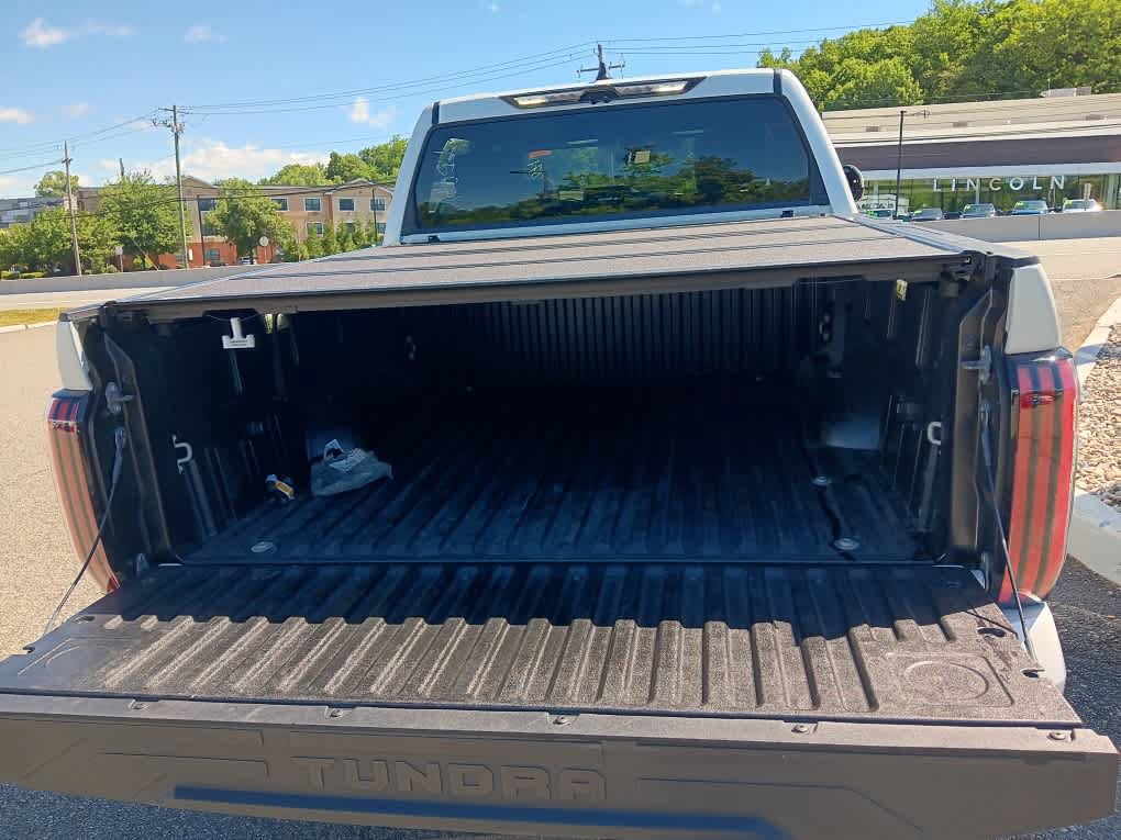 Used 2024 Toyota Tundra Platinum AWD/4WD image 31