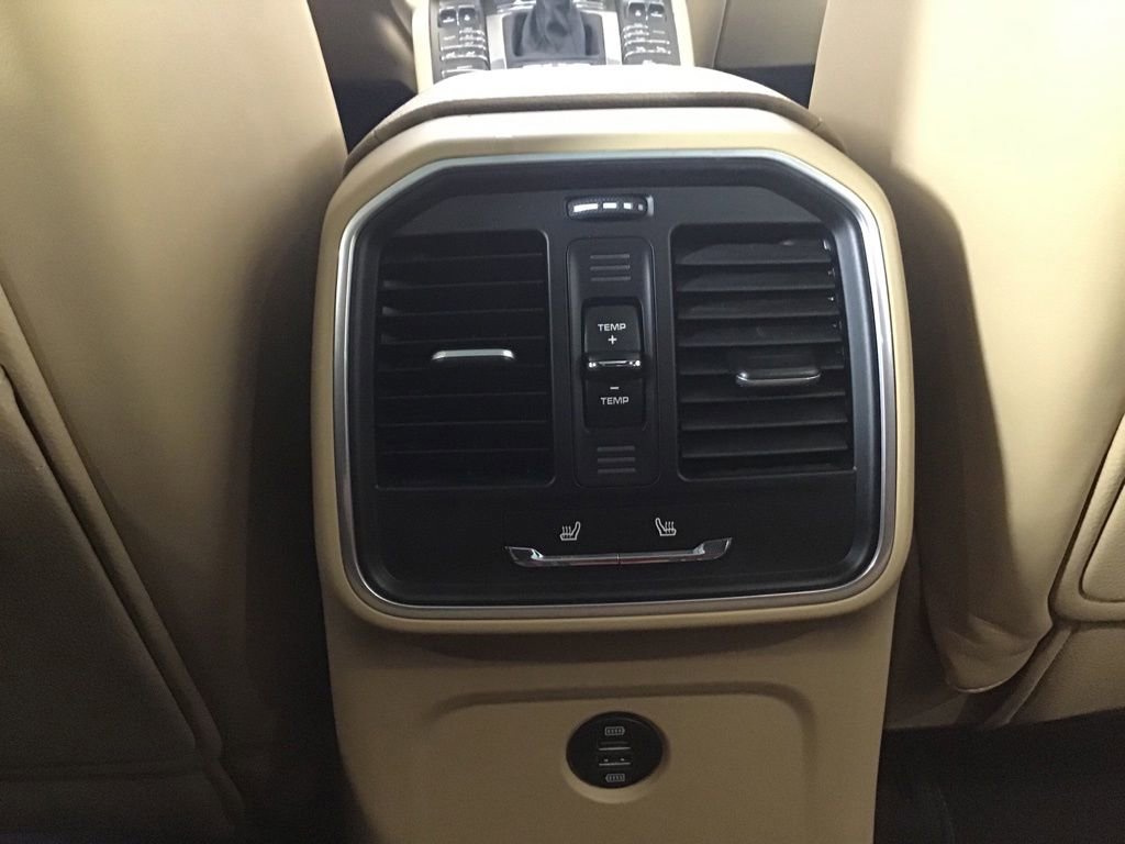 Certified 2017 Porsche Macan S AWD/4WD image 27