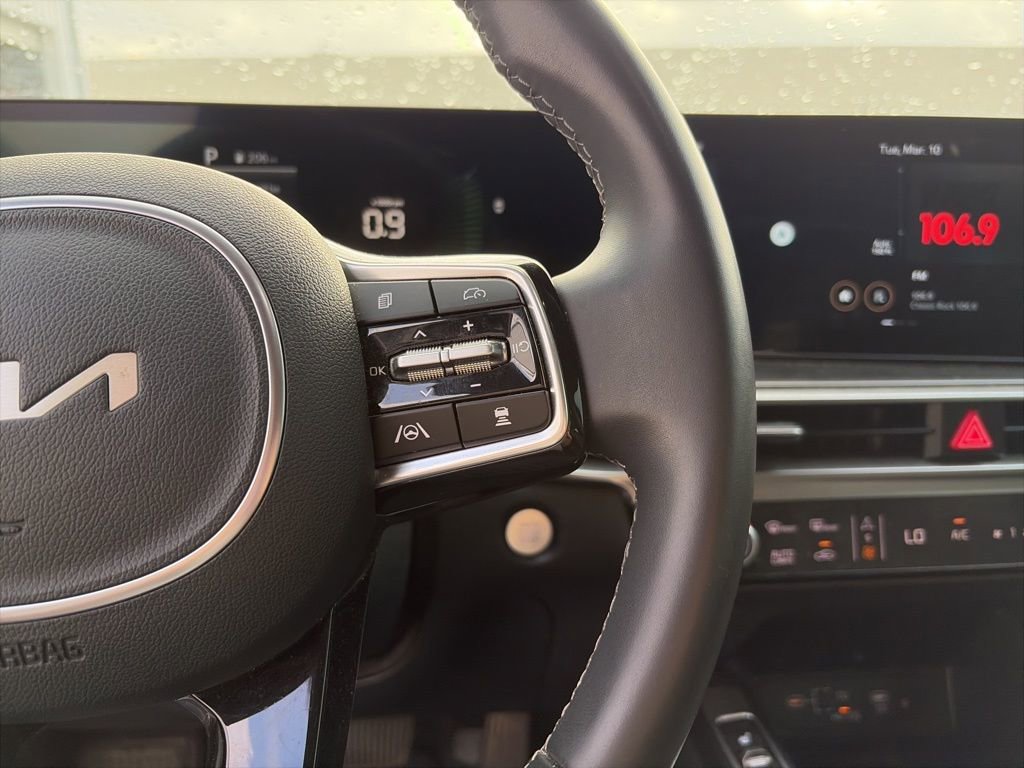 Used 2025 Kia Sorento S w/ Panoramic Sunroof Package image 18
