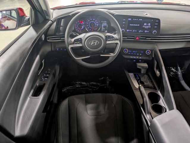 Used 2023 Hyundai Elantra SEL FWD image 14