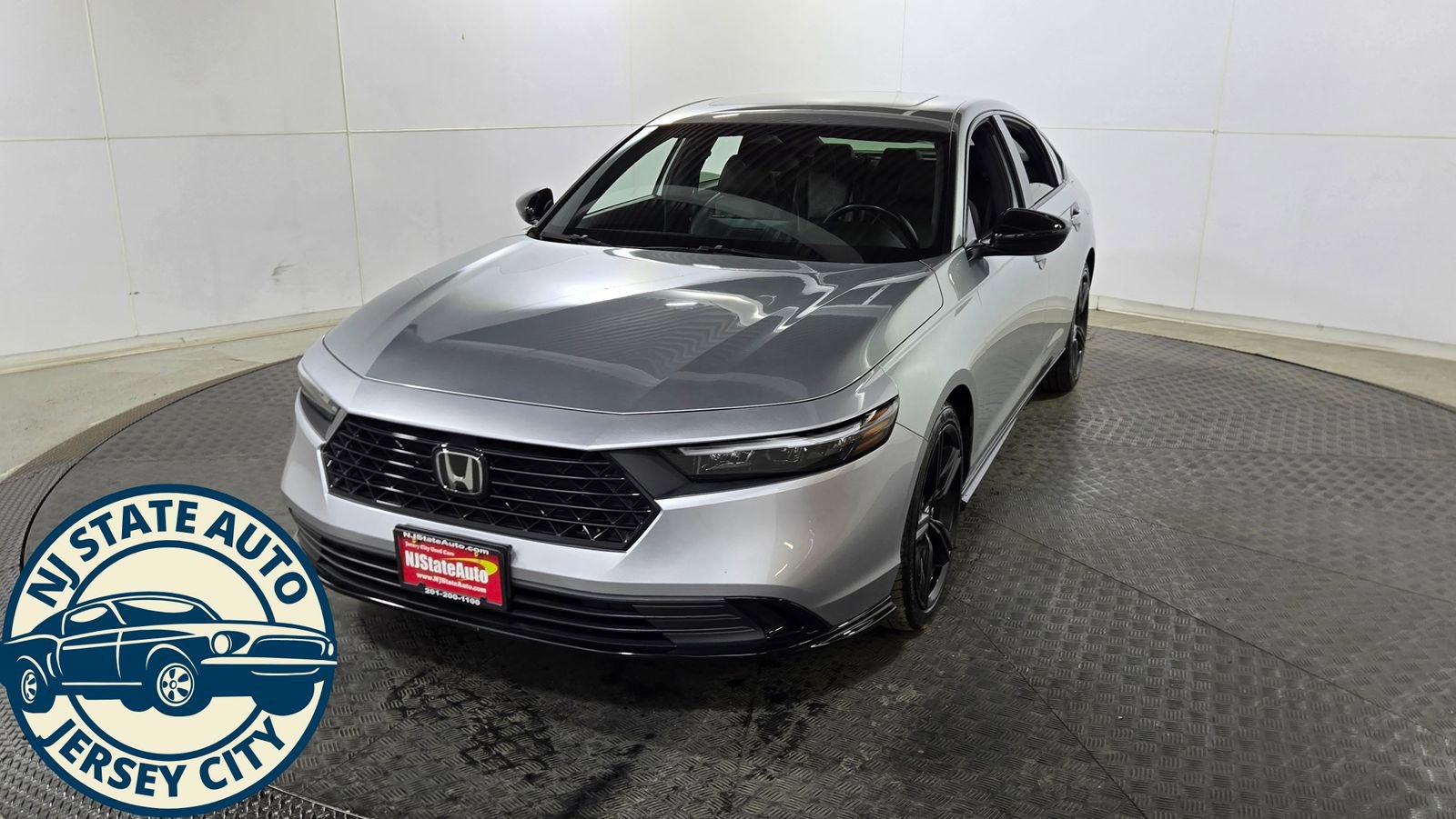 Used 2024 Honda Accord Sport image 3