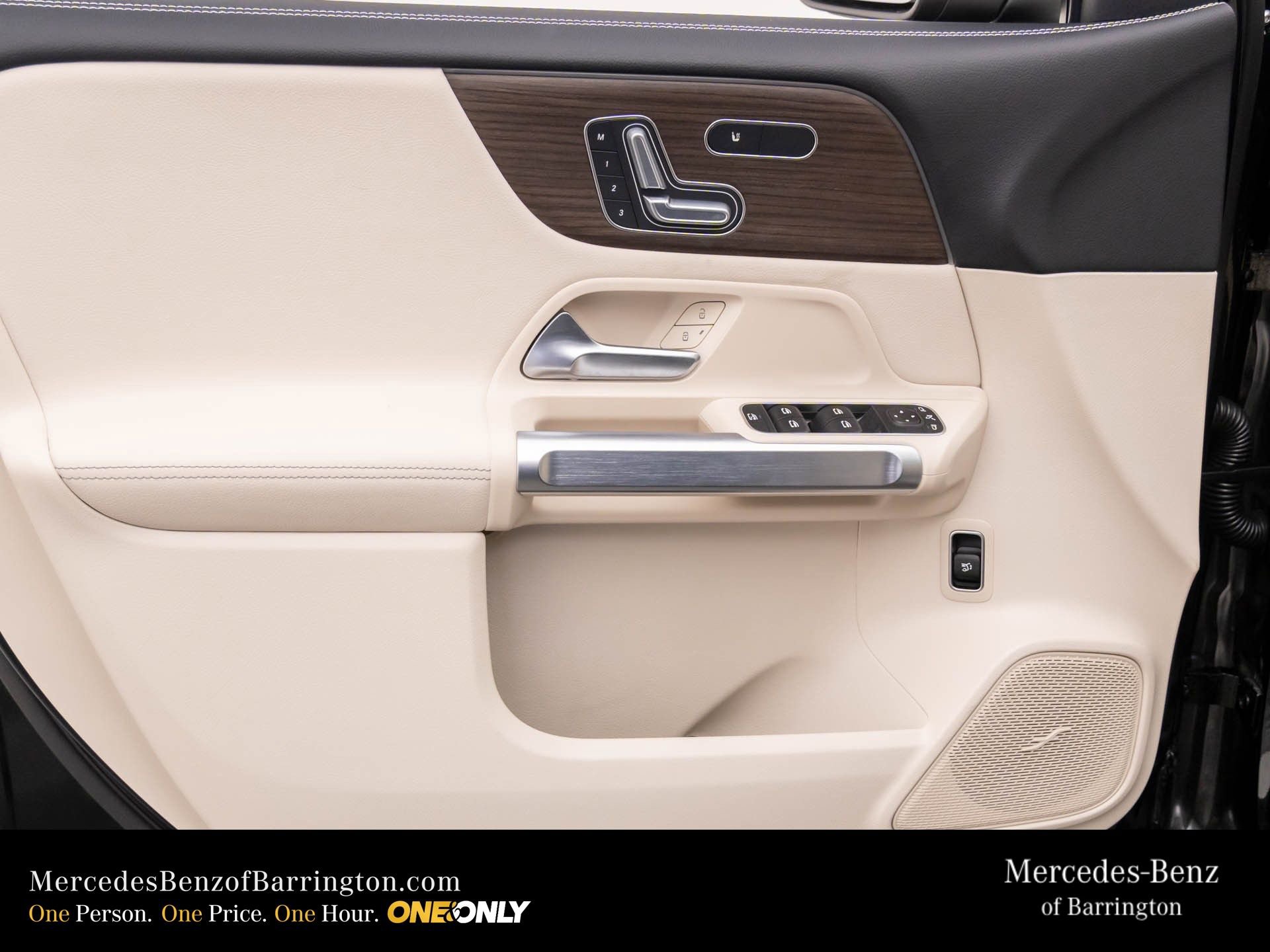 New 2026 Mercedes-Benz GLB 250 4MATIC image 15